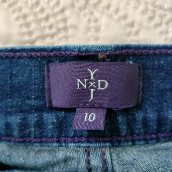 NYDJ Women's Blue dark wash Straight jeans size 10 - Picture 5 of 10